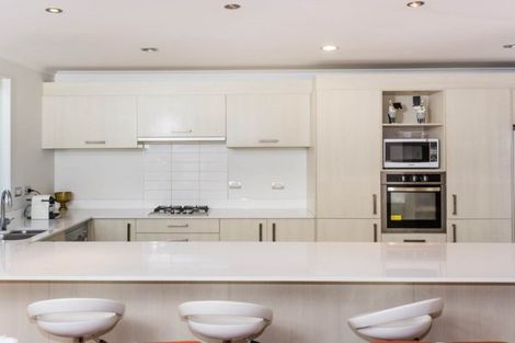 Photo of property in 59 Fields Parade, Oteha, Auckland, 0632