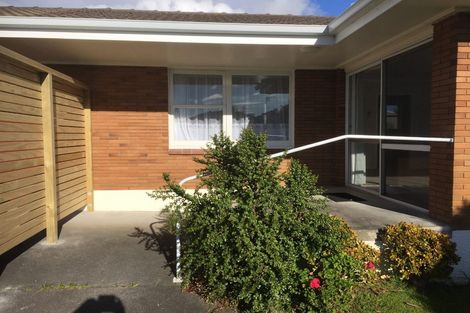 Photo of property in 2/18 Shirley Avenue, Papakura, 2110