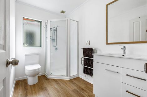 Photo of property in 5 Neta Grove, Henderson, Auckland, 0612