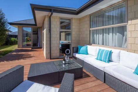 Photo of property in 13 Brockelbank Drive, Kaiapoi, 7630