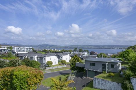 Photo of property in 26 Tremaine Avenue, Two Mile Bay, Taupo, 3330