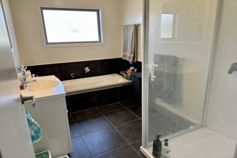 Photo of property in 24a Oak Crescent, Ashhurst, 4810