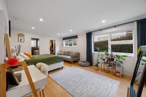 Photo of property in 6 Kerry Dell, Cockle Bay, Auckland, 2014