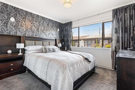 Photo of property in 3/133 Parrs Cross Road, Glen Eden, Auckland, 0612