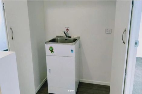 Photo of property in 4b Wattle Road, Sunnyvale, Auckland, 0612