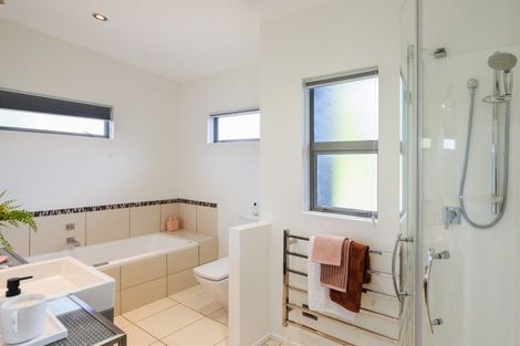 Photo of property in 23 Montgomery Terrace, Hokowhitu, Palmerston North, 4410