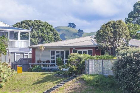 Photo of property in 21 Dillon Street, Waihi Beach, 3611