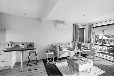 Photo of property in 4/22 Springfield Road, St Albans, Christchurch, 8014