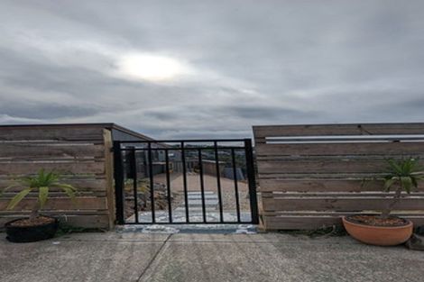 Photo of property in 9 Rifleman Lane, Redcliffs, Christchurch, 8081