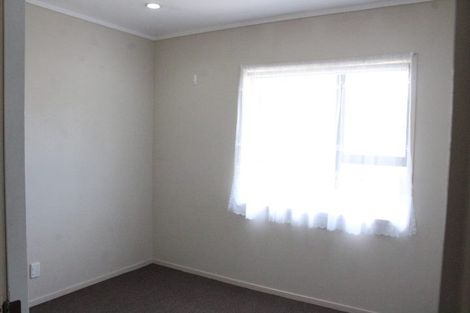 Photo of property in 28a Clovelly Road, Bucklands Beach, Auckland, 2012