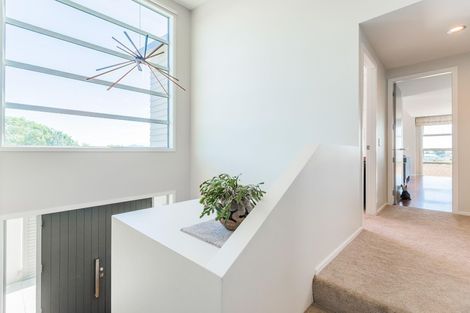 Photo of property in 134 Renown Road, Raumati South, Paraparaumu, 5032