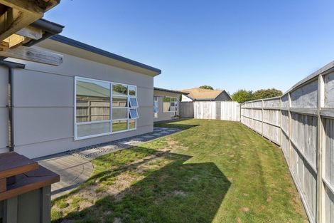 Photo of property in 91 Cedar Drive, Paraparaumu Beach, Paraparaumu, 5032