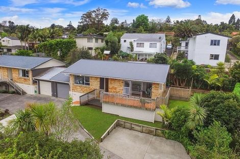 Photo of property in 1/17 Sandiacre Way, Browns Bay, Auckland, 0630