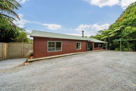 Photo of property in 39 Avro Road, Blue Mountains, Upper Hutt, 5371