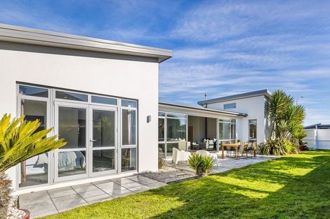 Photo of property in 66 Lamorna Road, Parklands, Christchurch, 8083