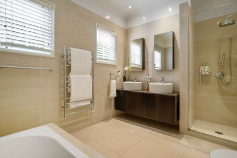 Photo of property in 12 Bassett Road, Remuera, Auckland, 1050