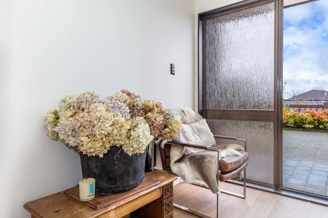 Photo of property in 2/52 Harvey Street, Waipahihi, Taupo, 3330