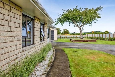 Photo of property in 38 Ketemarae Road, Normanby, Hawera, 4675