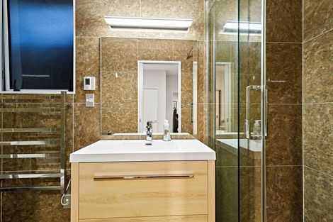 Photo of property in 3 Younger Lane, Massey, Auckland, 0614