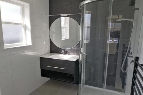 Photo of property in 1/10 Victoria Street, Ebdentown, Upper Hutt, 5018