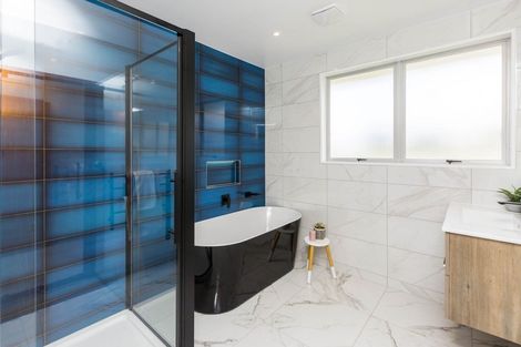 Photo of property in 15 Haylock Grove, Totara Park, Upper Hutt, 5018