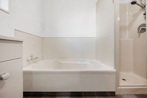 Photo of property in 57b Williams Street, Cambridge, 3434