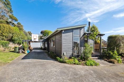 Photo of property in 15b Marchant Place, Westown, New Plymouth, 4310
