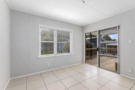 Photo of property in 10 Gardiner Grove, Wainuiomata, Lower Hutt, 5014