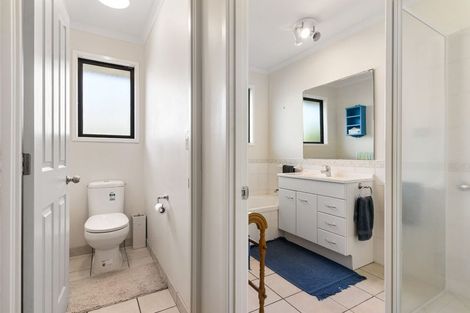 Photo of property in 105 The Drive, Whangamata, 3620