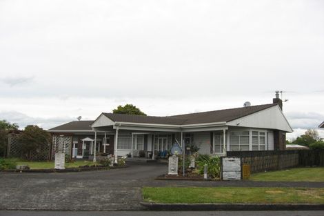 Photo of property in 10 Fausett Avenue, Pukekohe, 2120