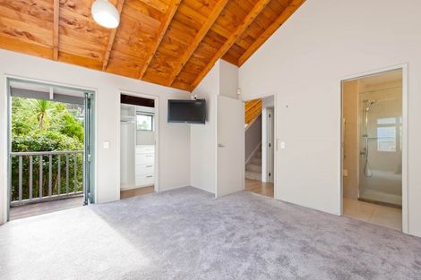 Photo of property in 6 Tree Fern Trail, Campbells Bay, Auckland, 0630