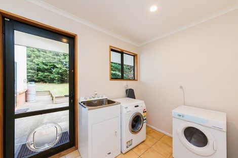 Photo of property in 80 Ngahere Park Road, Turitea, Palmerston North, 4472