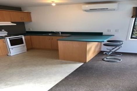 Photo of property in 30 Greenstone Place, Fernhill, Queenstown, 9300