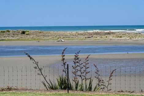 Photo of property in 176 Mahia East Coast Road, Mahia, 4198
