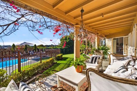Photo of property in 56 Lucknow Road, Havelock North, 4130