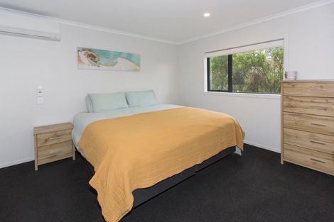 Photo of property in 4 Gillespie Drive, Baylys Beach, Dargaville, 0377