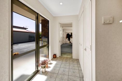 Photo of property in 3 Saddle Row, Welbourn, New Plymouth, 4310