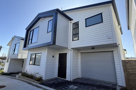 Photo of property in 33b Garadice Road, Rothesay Bay, Auckland, 0630