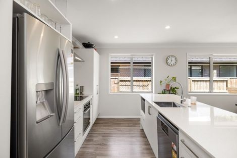 Photo of property in 47 Fontana Street, Papamoa, 3118