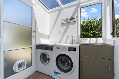 Photo of property in 64b Muir Avenue, Mangere Bridge, Auckland, 2022