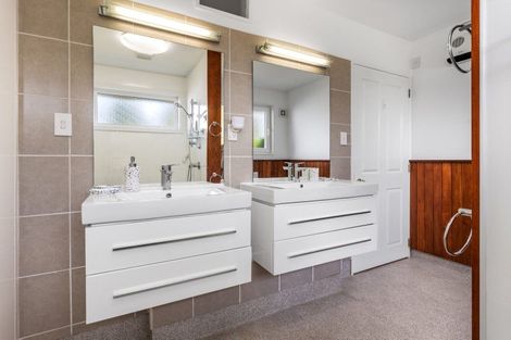 Photo of property in 16 Macdonalds Lane, Waikuku, Rangiora, 7473