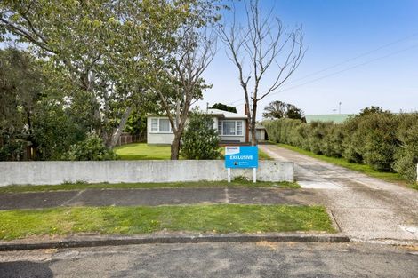 Photo of property in 3 Pacey Avenue, Hawera, 4610