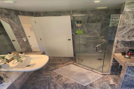 Photo of property in 21a Parr Terrace, Castor Bay, Auckland, 0620