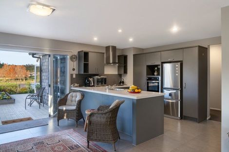 Photo of property in 31 Scoria Close, Pyes Pa, Tauranga, 3112