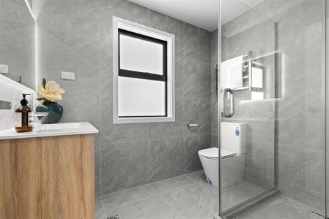 Photo of property in 3/25 Swanson Road, Henderson, Auckland, 0610