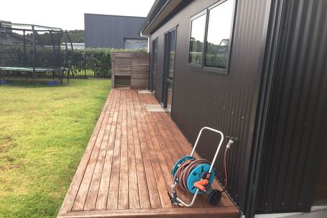 Photo of property in 33 Marram Place, Mangawhai Heads, Mangawhai, 0505