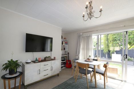 Photo of property in 4/50 Middle Road, Havelock North, 4130