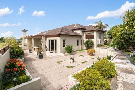 Photo of property in 5 Onemana Way, Te Atatu Peninsula, Auckland, 0610