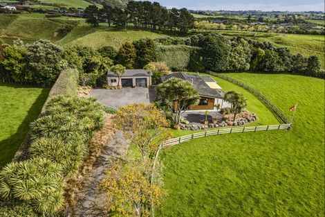Photo of property in 52 Surrey Hill Road, Kaitake, New Plymouth, 4374