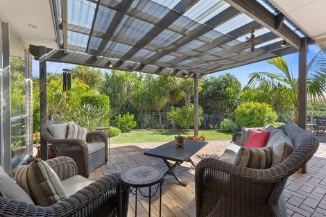 Photo of property in 5 Fendalton Place, Hatfields Beach, Orewa, 0931